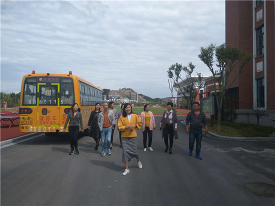 城開(kāi)投公司開(kāi)展十月“主題黨日”活動(dòng)——豐富黨課內(nèi)容,激發(fā)黨員動(dòng)力